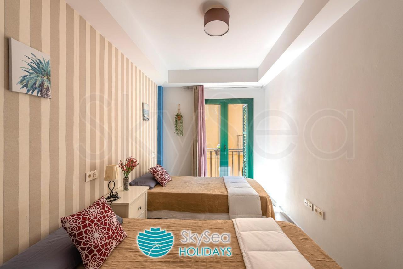Skysea Holidays City Center Suites Malaga Luaran gambar